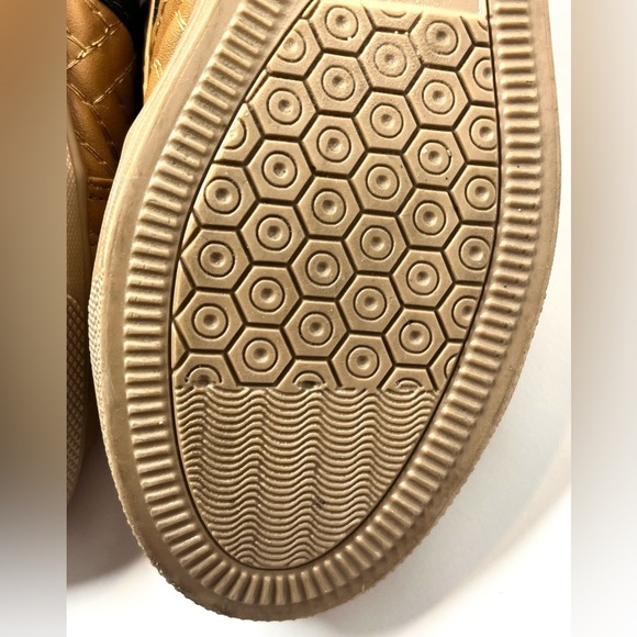 Joseline Shoes Made in Mexico Lightweight Tan Casual Sneakers - Picture 13 of 15